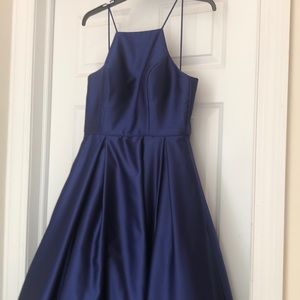 Beautiful blue formal dress with pockets!